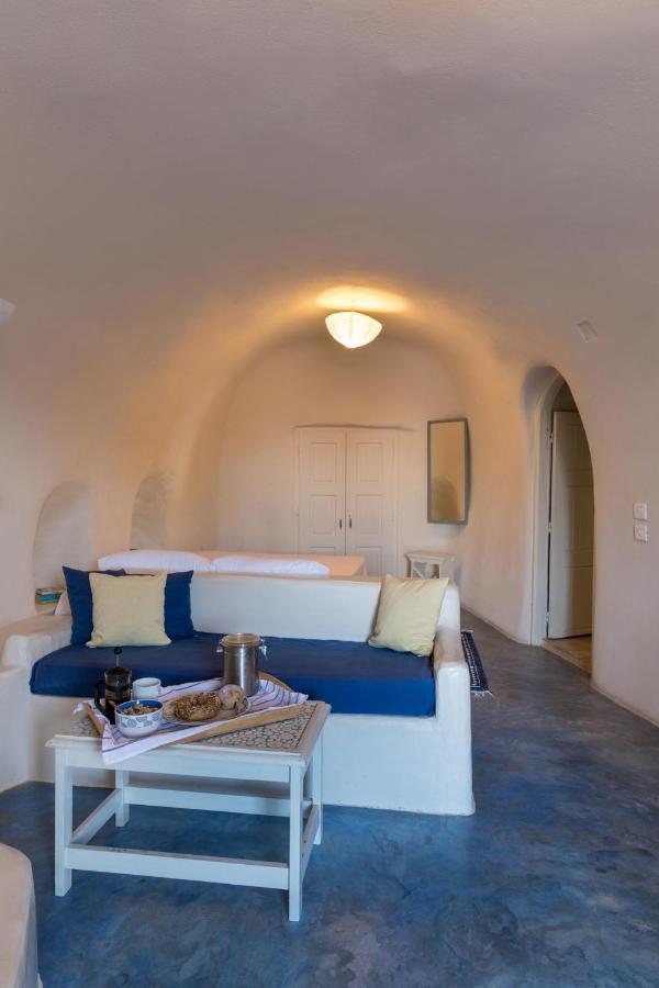 Caveland Hostel Karterados  Ngoại thất bức ảnh