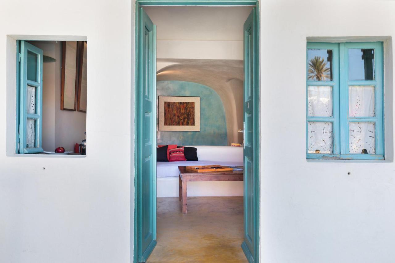 Caveland Hostel Karterados  Ngoại thất bức ảnh